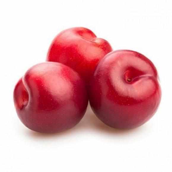 Red Plums - Pack-Fruits-Spain-FruitsBox.ae